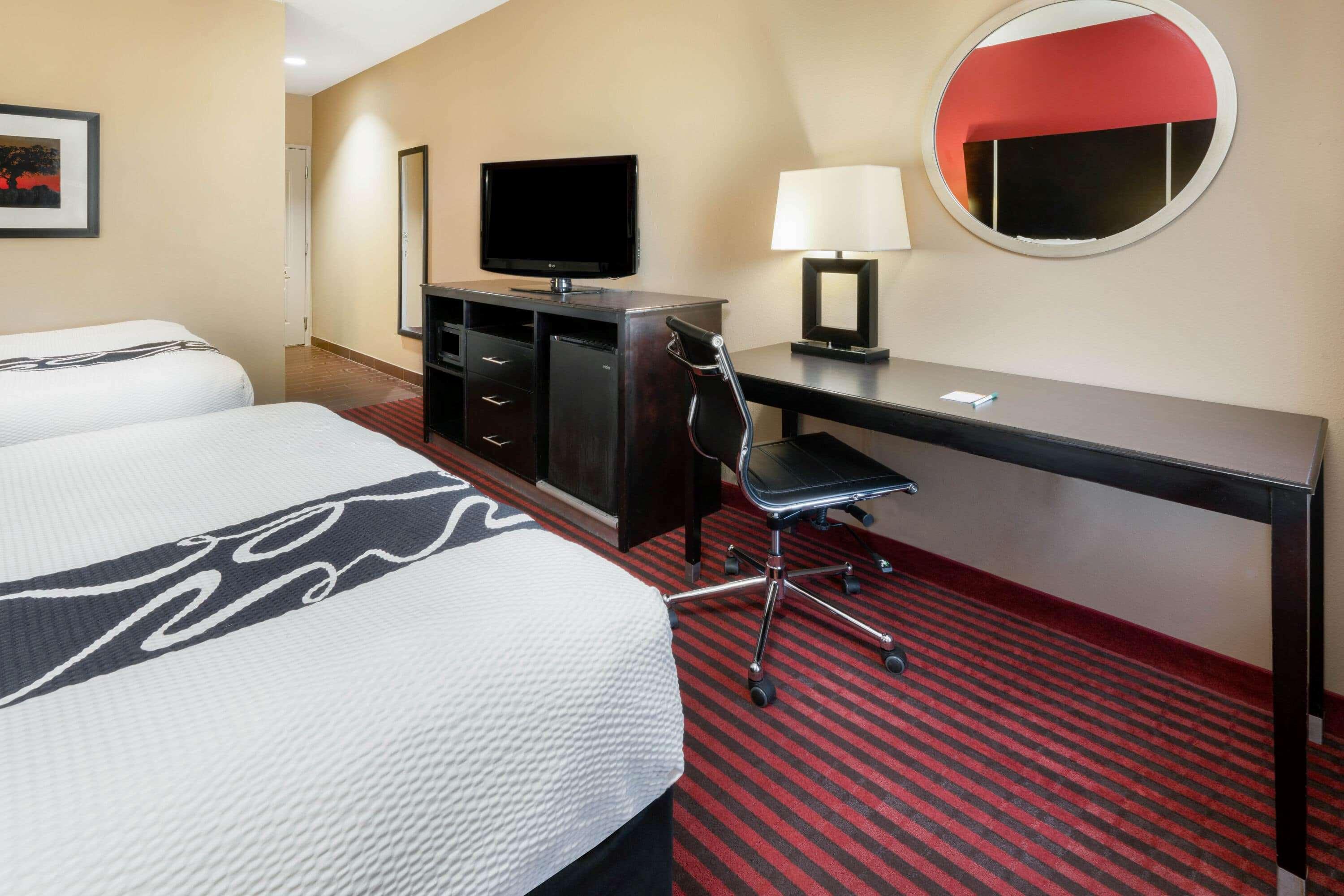La Quinta By Wyndham Boutte Hotel Exterior photo
