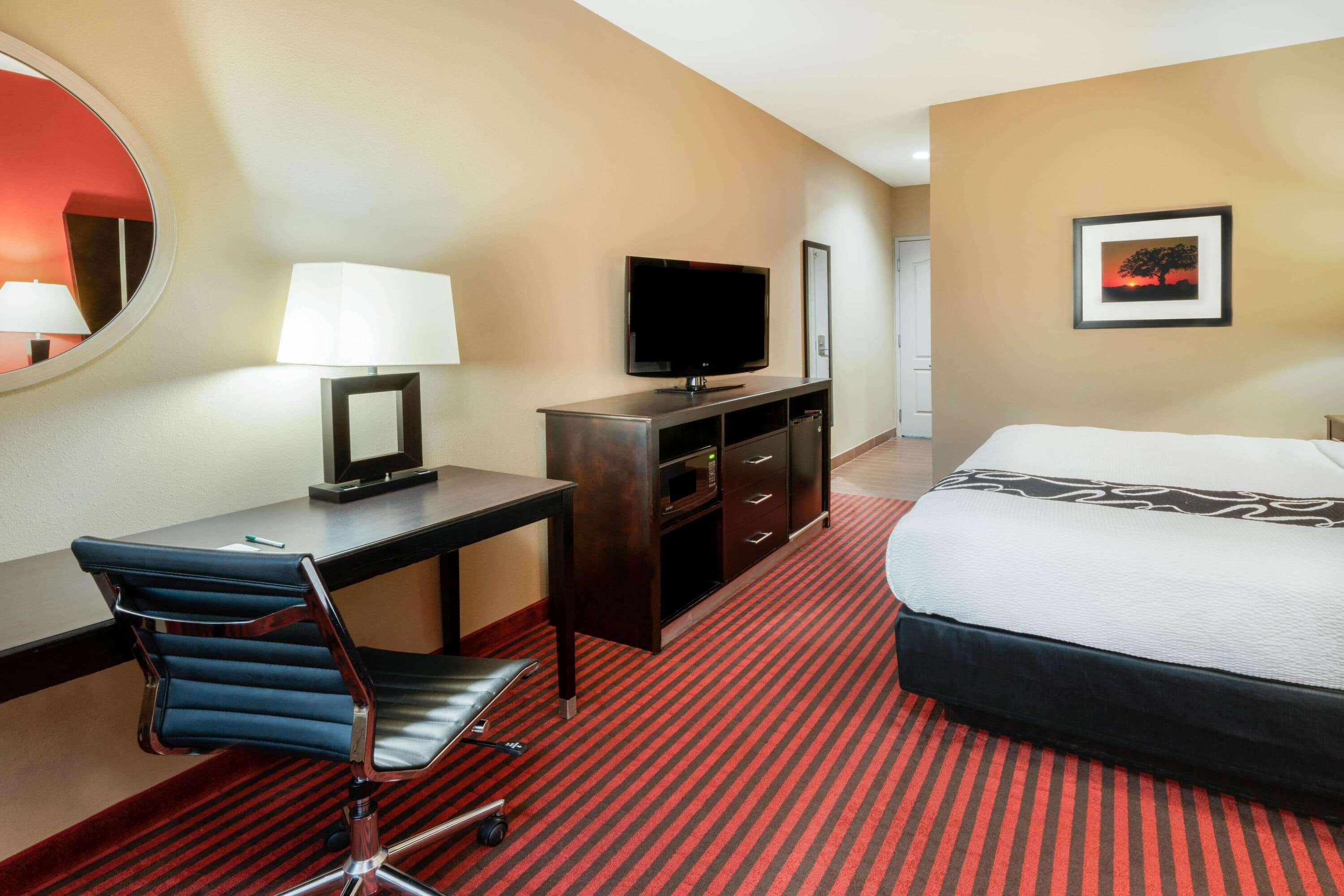 La Quinta By Wyndham Boutte Hotel Exterior photo